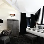 Maison D'anthouard מלון