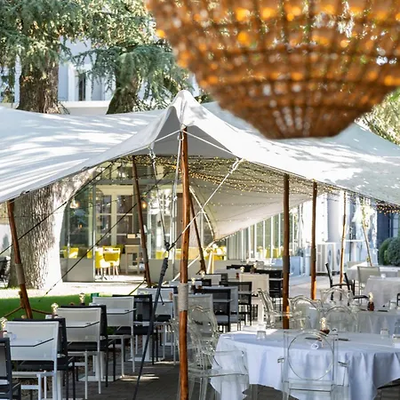 Hotel Maison D'anthouard Ecully