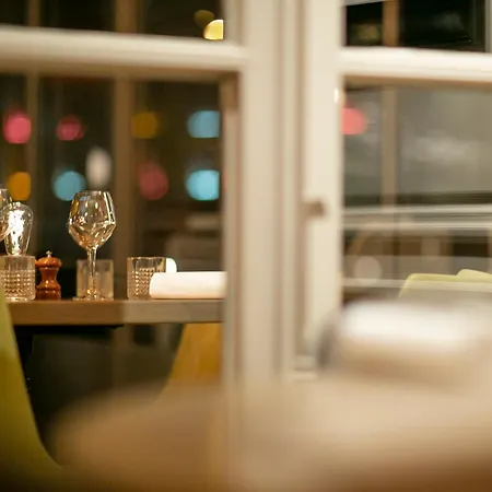 Hotell Maison D'anthouard 4*